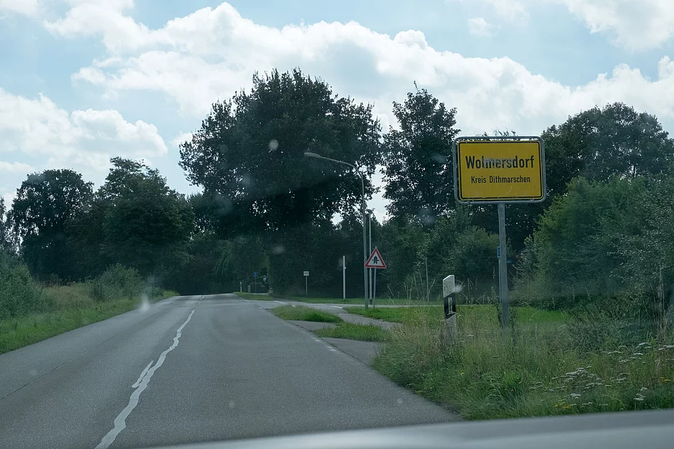 Ortsschild Wolmersdorf Ortsschild Wolmersdorf