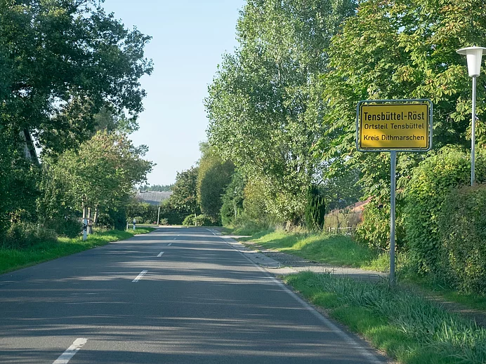 Ortsschild Tensbüttel-Röst