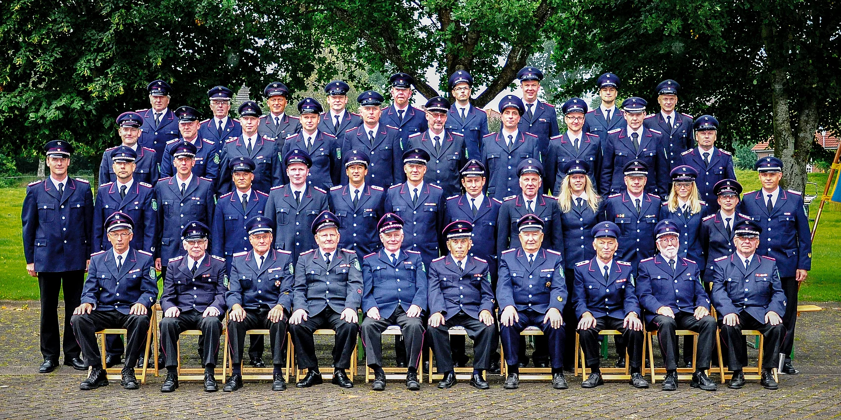 Gruppenbild der freiwilligen Feuerwehr Schafstedt