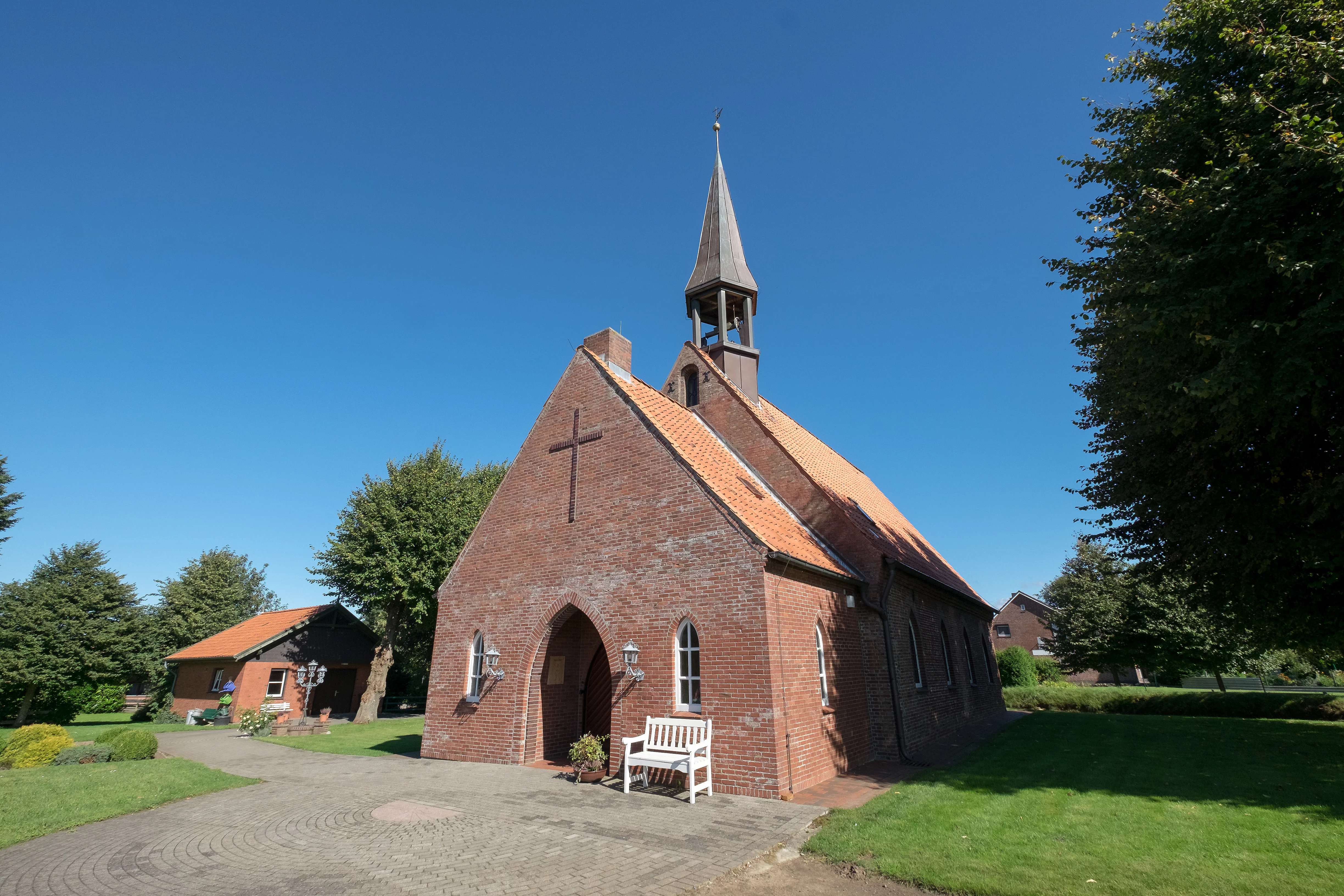 Kirche zum Heiligen Kreuz Windbergen