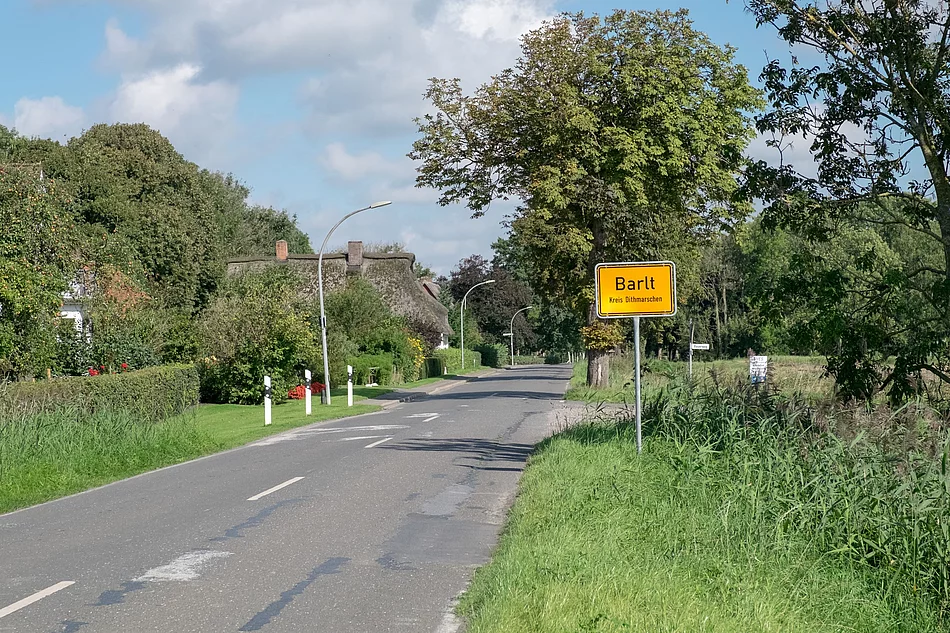 Ortseinfahrt Barlt