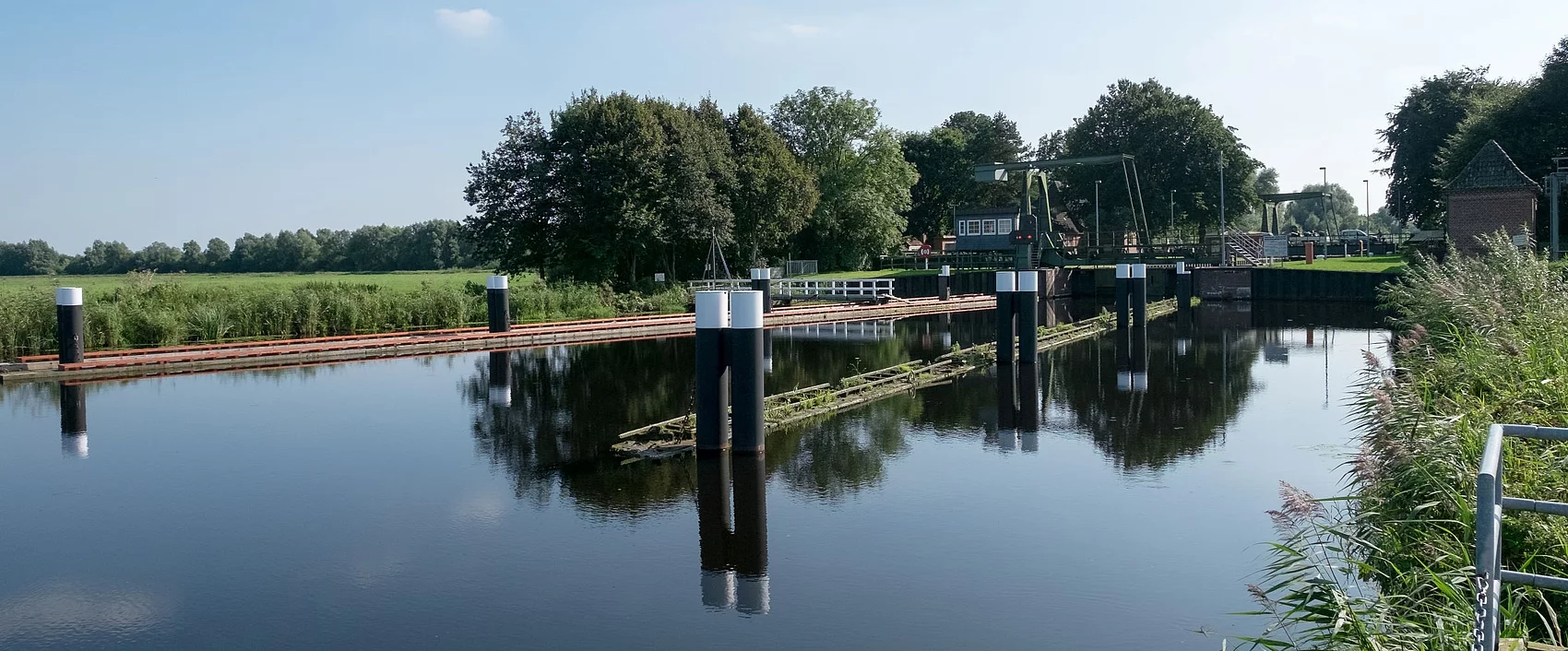 Blick auf den Gieselau-Kanal bei Offenbüttel