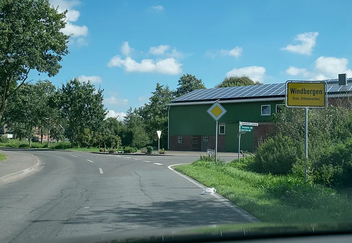 Ortsschild Windbergen
