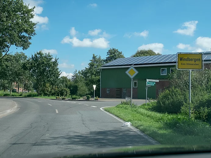 Ortsschild Windbergen