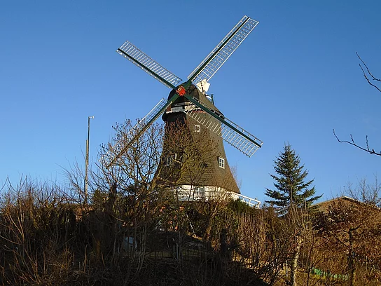 Südermühle bei herrlich blauem Himmel